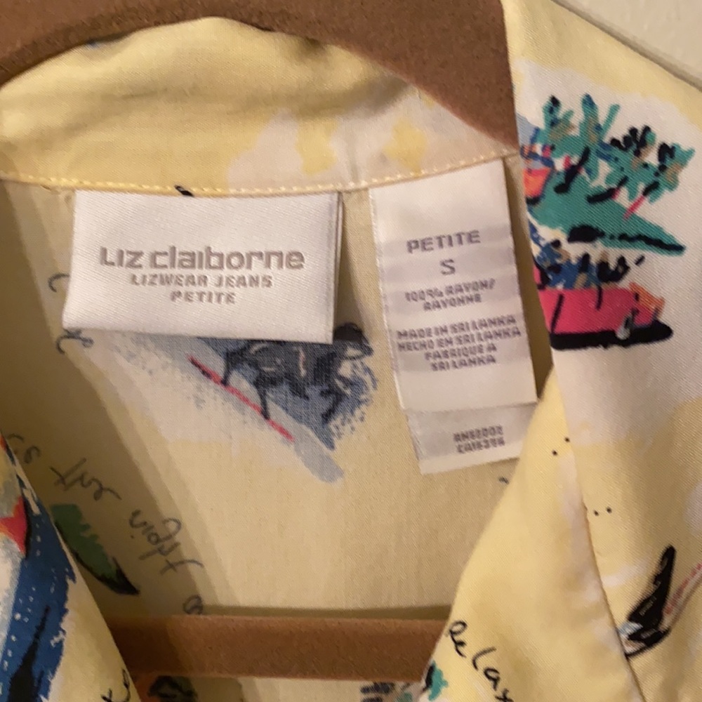Vintage Liz Claiborne short sleeve button down shirt - Picture 2 of 4